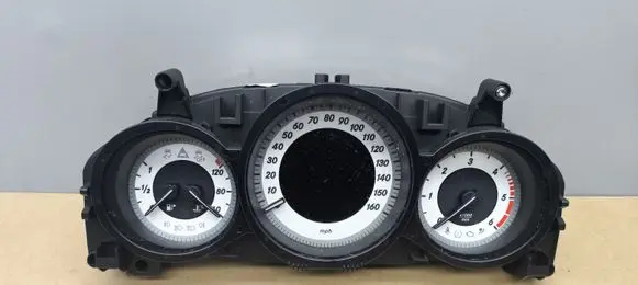 Mercedes-Benz C W204 Speedometer (instrument cluster) A2049002808