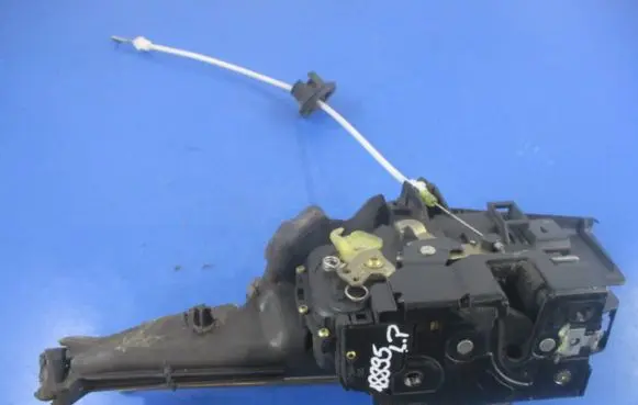 Audi A4 S4 B6 8E 8H Front door lock