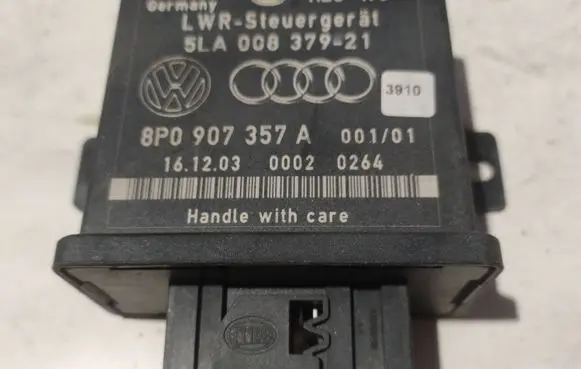 Audi A6 S6 C6 4F Light module LCM 8P0907357A