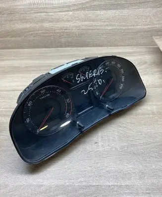 Skoda Superb B5 (3U) Speedometer (instrument cluster) 3U0920840A 110080115