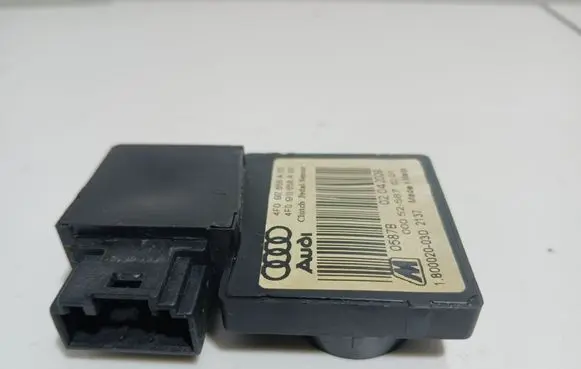 Audi A6 S6 C6 4F Clutch pedal sensor 4F0907658A