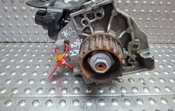 Renault Megane IV Fuel injection high pressure pump S27624271 0445010763