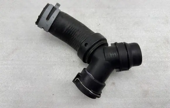 Ford Mustang VI Brake vacuum hose/pipe DR338566