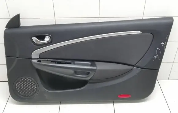 Renault Megane III Front door card panel trim 809006497R 809082965R