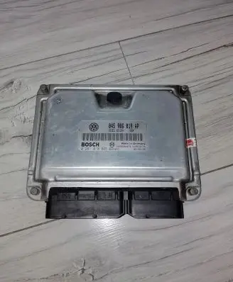 Volkswagen Polo IV 9N3 Engine control unit/module ECU 0281010865