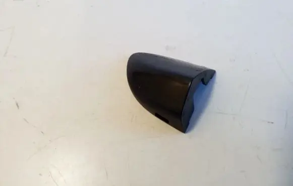 Volkswagen PASSAT B6 Front door handle cover 3C0837880