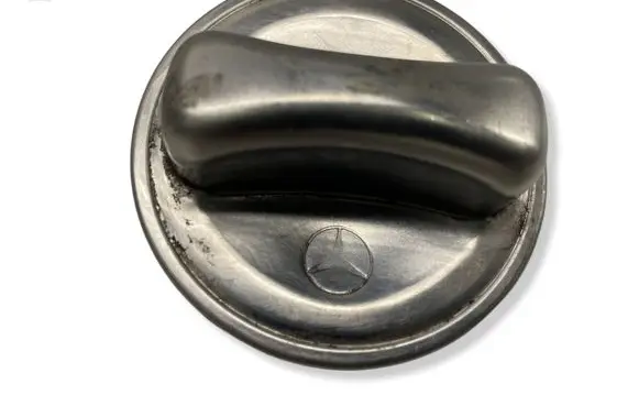 Mercedes-Benz E W124 Fuel tank filler cap 1244700005