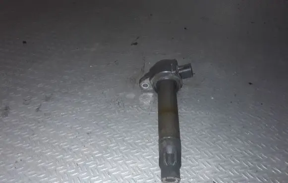 High voltage ignition coil