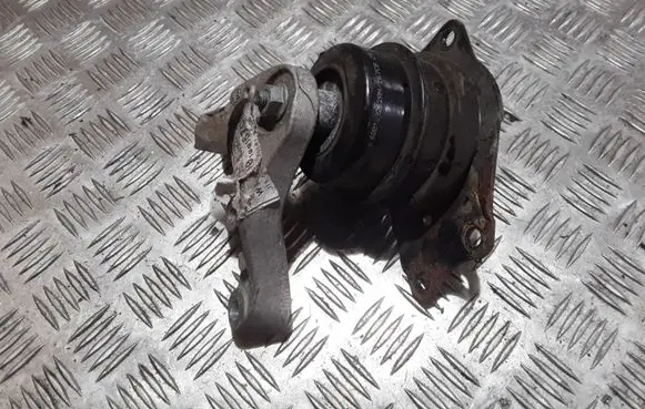Seat Ibiza III (6L) Engine mount bracket 6Q0199167CB 6Q0199262AN