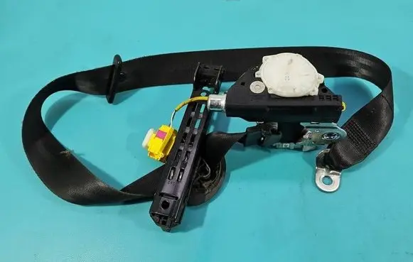Volkswagen Tiguan Front seatbelt 34021112C IMPRK1526329