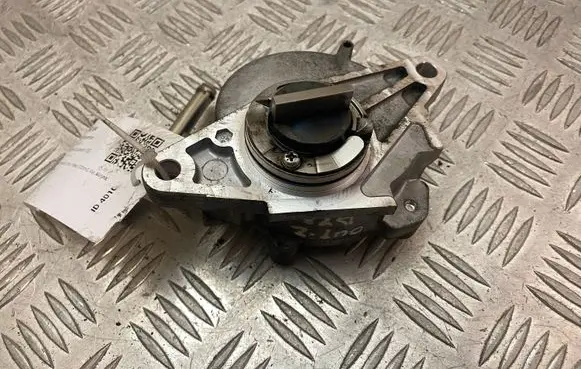 Mitsubishi Outlander Vacuum pump