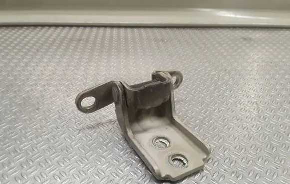 Chevrolet Spark Front door upper hinge