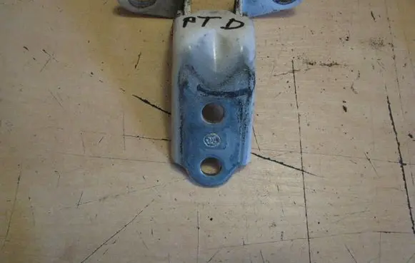 KIA Ceed Rear door lower hinge 793102E000