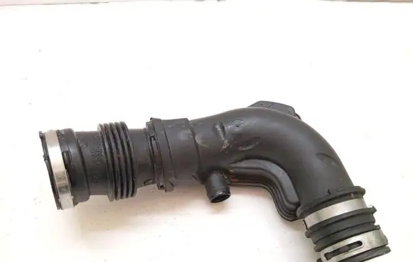 Ford Focus Engine coolant pipe/hose
