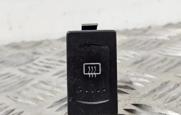 Volkswagen PASSAT B5.5 Windscreen/window heater switch 3B0959621C