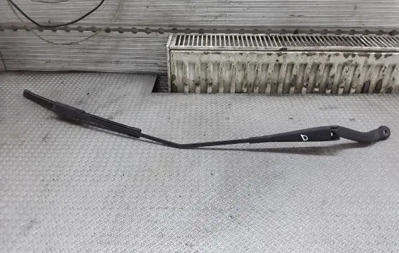 Opel Corsa D Windshield/front glass wiper blade 13182326