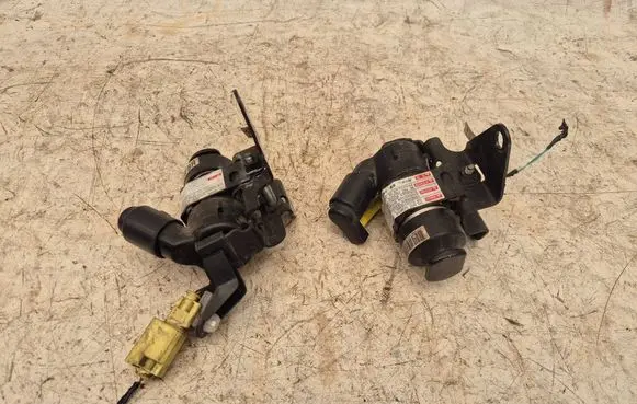 Infiniti Q50 Engine bonnet/hood hinges 253441NE0A 253451NE0A