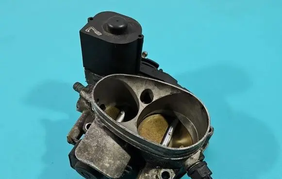 Audi A8 S8 D2 4D Throttle body valve 0280120431 IMPRK1527831