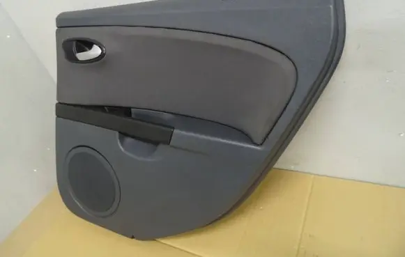 Seat Leon (1P) Rear door card panel trim