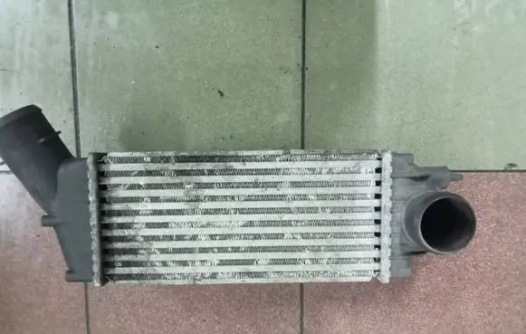 Peugeot 307 Intercooler radiator 9646694680 874824KH