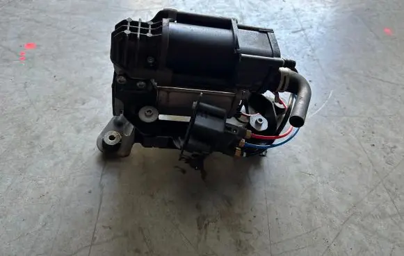 BMW 6 G32 Gran Turismo Air suspension compressor/pump 6886721 4430210011