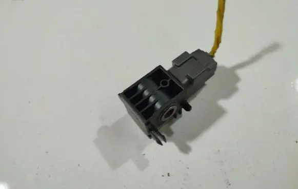 Hyundai Santa Fe Airbag deployment crash/impact sensor 9592028000