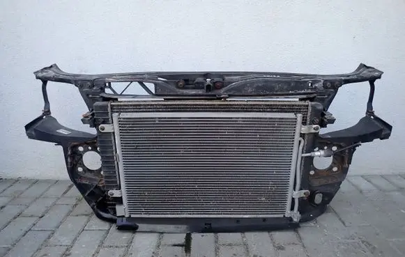 Audi A4 S4 B7 8E 8H Front bodywork piece 8E0121251L