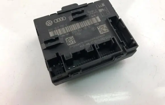 Audi Q3 8U Other control units/modules 8X0959792E