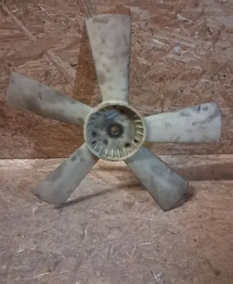 Mercedes-Benz E W124 Fan impeller 1022001123