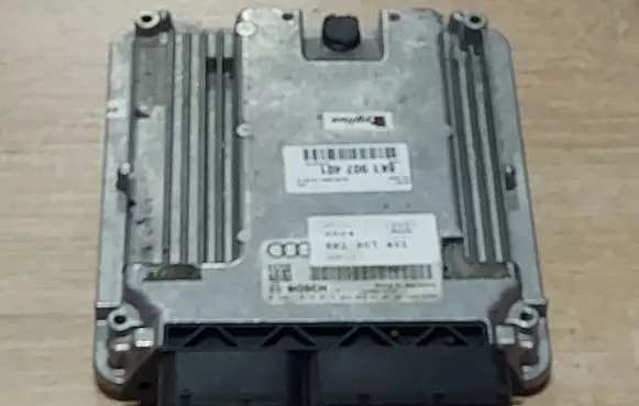 Audi A5 8T 8F Engine control unit/module 8K1907401