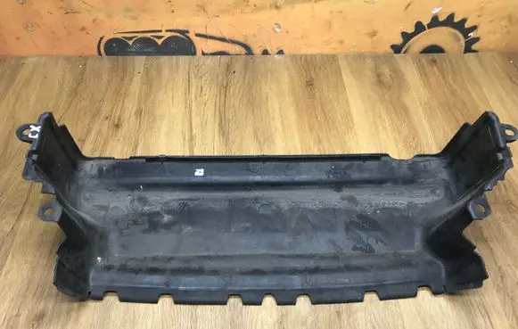 Jaguar XJ X351 Intercooler air channel guide AW938A095AD