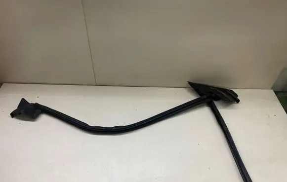 Audi A7 S7 4K8 Rubber seal front door window/glass 4K8837479B S5403431
