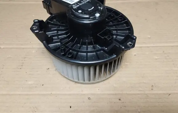 Honda CR-V Heater fan/blower AV2727005060