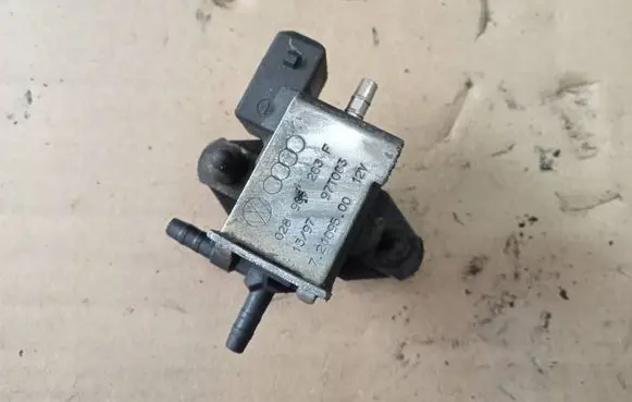 Volkswagen II LT Turbo solenoid valve 028906283F 97T083 72169500