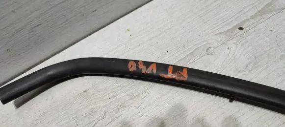 Volvo V40 Rubber seal rear door 2133