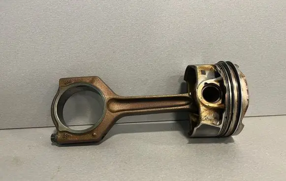 BMW 3 GT F34 Piston with connecting rod 7645958 83952