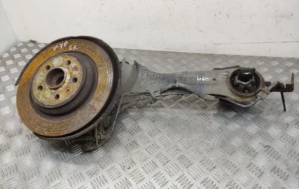 Volvo V70 Rear wheel hub