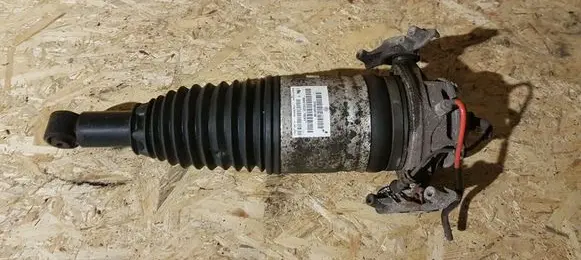 Volkswagen Touareg II Shock absorber/damper/air suspension 7P6616019K 7P6616019N 7P6616019J