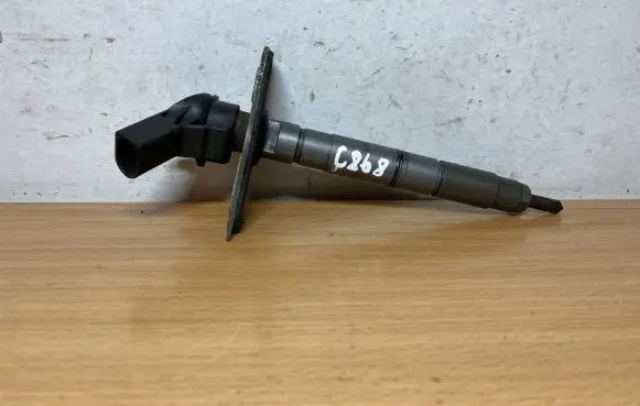 Audi A6 S6 C6 4F Fuel injector C868 059130277