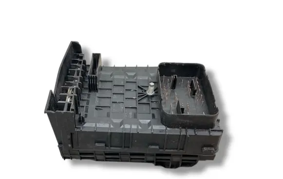 Volkswagen Golf Plus Fuse module 1K0937125A 017183071 1K0937129A