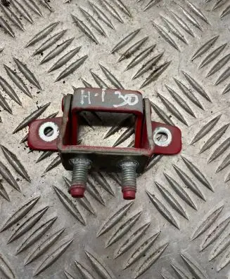 Hyundai i30 Loading door upper hinge 