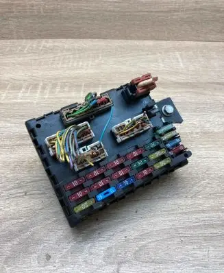 Fiat Punto (176) Fuse module 7755601C110