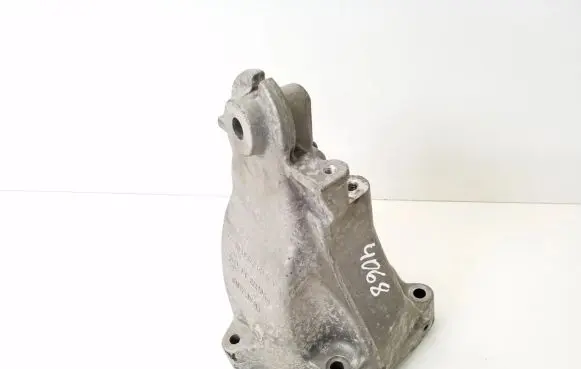Mercedes-Benz SLK R172 Engine mounting bracket A6512234104