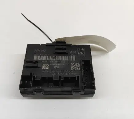 Audi A3 S3 8V Door control unit/module 5Q0959392E 5Q0959392B