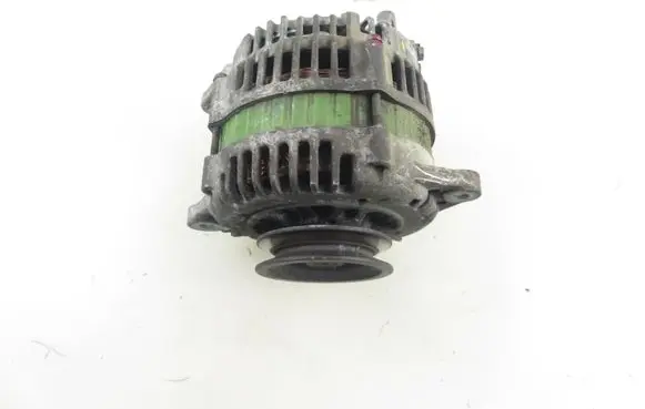 Nissan Almera Generator/alternator LR180749E 231008E100