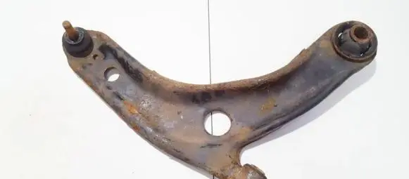 Toyota Yaris Front lower control arm/wishbone