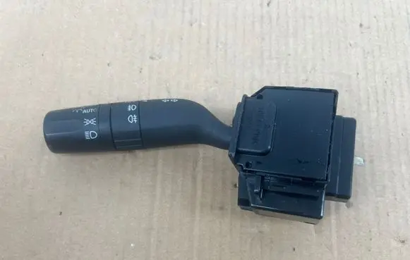 Mazda 5 Indicator stalk 17D682