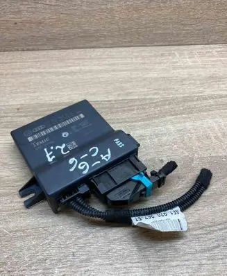 Audi A6 S6 C6 4F Gateway control module 4F0907468D