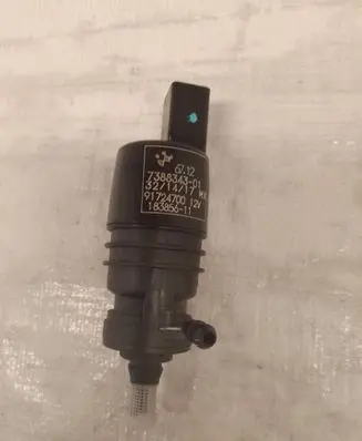BMW X3 F25 Windscreen/windshield washer pump 7388343 91724700 18385611