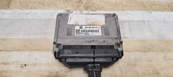 Volkswagen Jetta V Engine control unit/module 06A906033JR 5WP4071404 06A906033MA